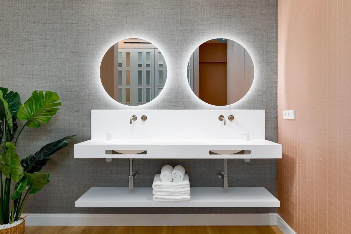 Mondrian New Ac Design Lovers Near La Concha San Sebastián Dış mekan fotoğraf